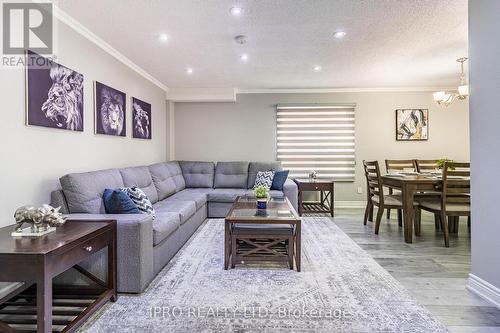 29 Cheviot Crescent, Brampton (Heart Lake East), ON - Indoor Photo Showing Living Room