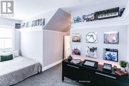 1231 Martins Boulevard, Brampton, ON - Indoor Photo Showing Bedroom