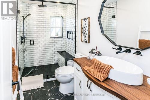 1231 Martins Boulevard, Brampton (Bram West), ON - Indoor Photo Showing Bathroom