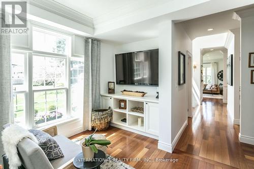 1231 Martins Boulevard, Brampton, ON - Indoor Photo Showing Living Room