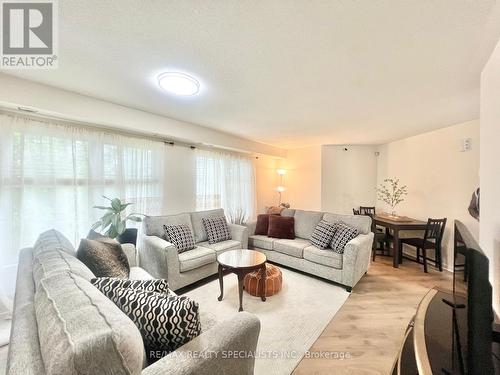 2 - 3395 Thomas Street S, Mississauga (Churchill Meadows), ON - Indoor Photo Showing Living Room