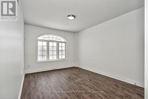 5304 Scotia Street, Burlington, ON - Indoor Photo Showing Other Room