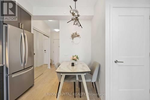 3101 - 7895 Jane Street, Vaughan, ON - Indoor Photo Showing Dining Room