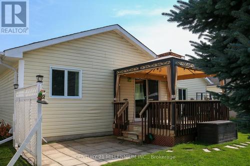 60 Pennsylvania Avenue, Wasaga Beach, ON - Outdoor With Deck Patio Veranda