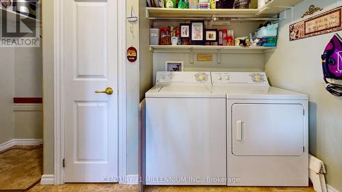 60 Pennsylvania Avenue, Wasaga Beach, ON - Indoor Photo Showing Laundry Room