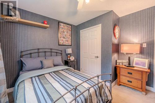 1923 10Th Line, Innisfil, ON - Indoor Photo Showing Bedroom