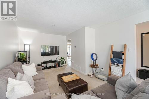 55 Edilou Drive, Toronto (Alderwood), ON - Indoor Photo Showing Living Room