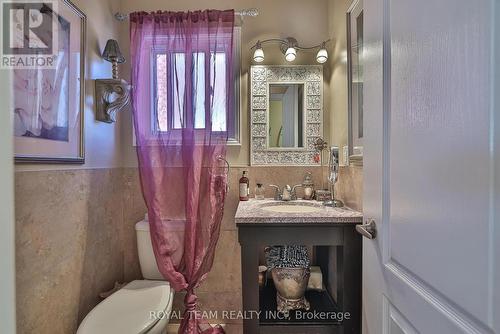 9 Springer Drive, Richmond Hill, ON - Indoor Photo Showing Bathroom