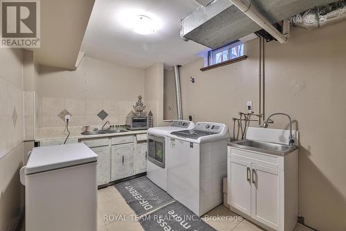 9 Springer Drive, Richmond Hill, ON - Indoor Photo Showing Laundry Room