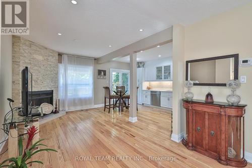 9 Springer Drive, Richmond Hill (Westbrook), ON - Indoor With Fireplace