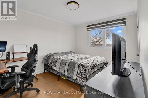 143 Luxury Avenue, Bradford West Gwillimbury (Bradford), ON - Indoor Photo Showing Bedroom