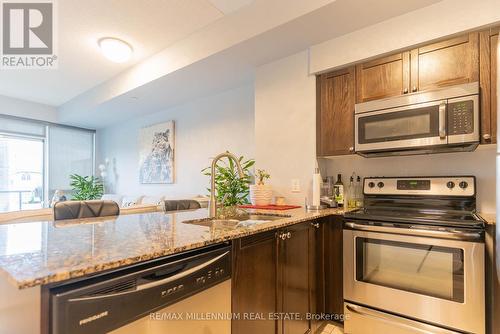 321 - 4700 Highway 7 Road, Vaughan, ON - Indoor Photo Showing Kitchen With Stainless Steel Kitchen With Upgraded Kitchen