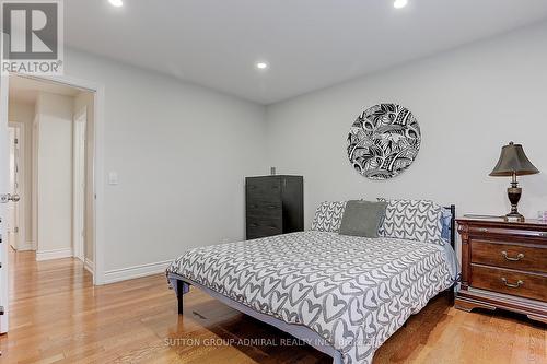 52 Chabad Gate, Vaughan, ON - Indoor Photo Showing Bedroom