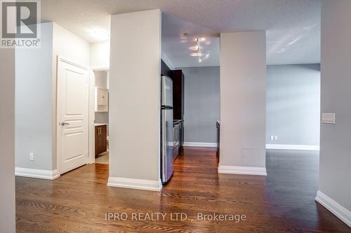 210 - 85 The Donway Way W, Toronto (Banbury-Don Mills), ON - Indoor Photo Showing Other Room