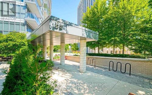 210 - 85 The Donway Way W, Toronto (Banbury-Don Mills), ON - Outdoor