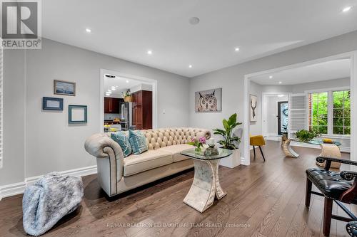 133 Elizabeth Street, Ajax (Central West), ON - Indoor Photo Showing Living Room