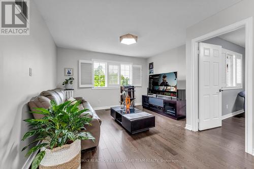 133 Elizabeth Street, Ajax (Central West), ON - Indoor Photo Showing Living Room