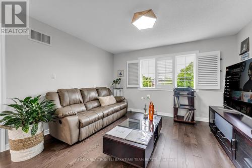 133 Elizabeth Street, Ajax (Central West), ON - Indoor Photo Showing Living Room