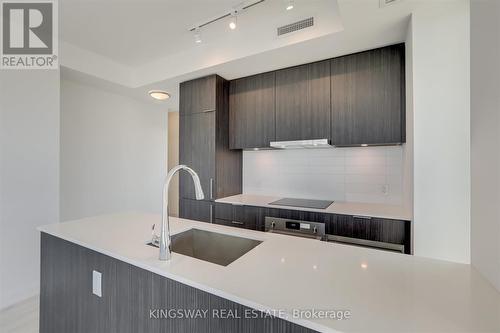 S2606 - 8 Olympic Garden Drive, Toronto (Newtonbrook East), ON - Indoor Photo Showing Kitchen With Upgraded Kitchen