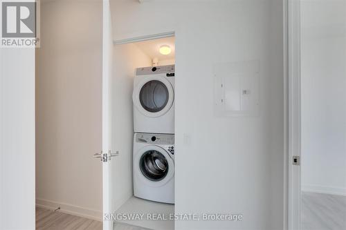 S2606 - 8 Olympic Garden Drive, Toronto (Newtonbrook East), ON - Indoor Photo Showing Laundry Room