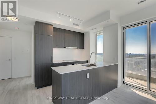 S2606 - 8 Olympic Garden Drive, Toronto (Newtonbrook East), ON - Indoor Photo Showing Kitchen