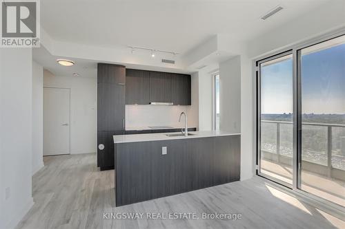 S2606 - 8 Olympic Garden Drive, Toronto (Newtonbrook East), ON - Indoor Photo Showing Kitchen