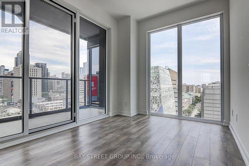 1002 - 20 Edward Street, Toronto (Bay Street Corridor), ON - Indoor Photo Showing Other Room