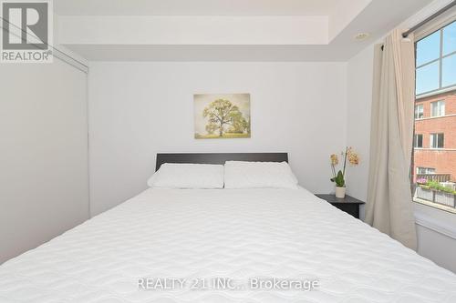 23 - 669D Warden Avenue, Toronto (Clairlea-Birchmount), ON - Indoor Photo Showing Bedroom