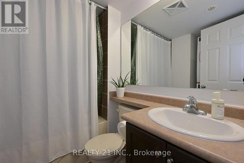 23 - 669D Warden Avenue, Toronto (Clairlea-Birchmount), ON - Indoor Photo Showing Bathroom