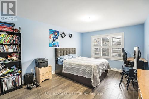 28 Clockwork Drive, Brampton (Northwest Brampton), ON - Indoor Photo Showing Bedroom