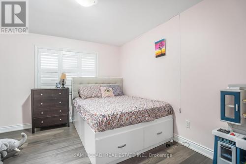 28 Clockwork Drive, Brampton (Northwest Brampton), ON - Indoor Photo Showing Bedroom