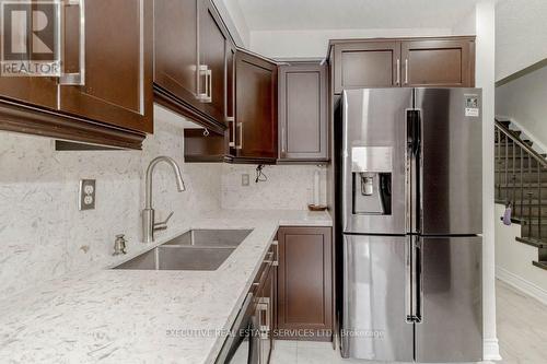 108 - 108 Spadina Road, Brampton, ON - Indoor Photo Showing Kitchen With Double Sink With Upgraded Kitchen