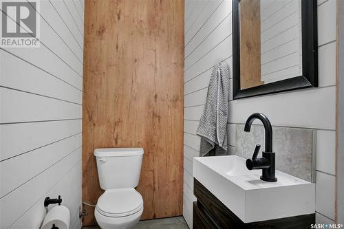 Auction Mart Road Acreage, Corman Park Rm No. 344, SK - Indoor Photo Showing Bathroom