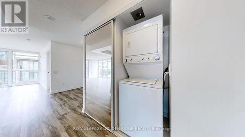 309 - 121 Mcmahon Drive, Toronto (Bayview Village), ON - Indoor Photo Showing Laundry Room