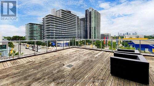 309 - 121 Mcmahon Drive, Toronto (Bayview Village), ON - Outdoor