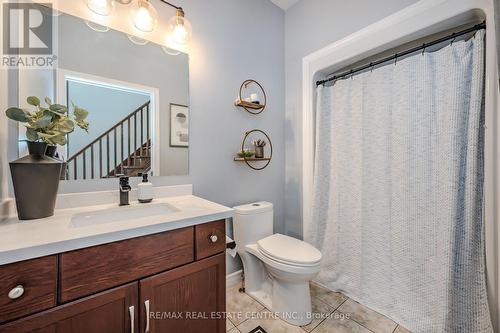 47 Healey Street, Centre Wellington (Elora/Salem), ON - Indoor Photo Showing Bathroom