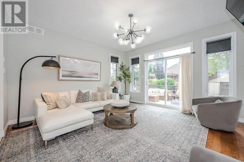 47 Healey Street, Centre Wellington, ON - Indoor Photo Showing Living Room