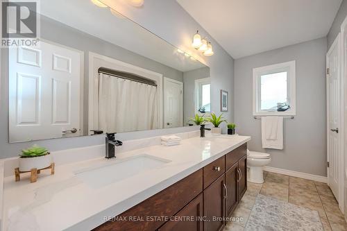 47 Healey Street, Centre Wellington, ON - Indoor Photo Showing Bathroom