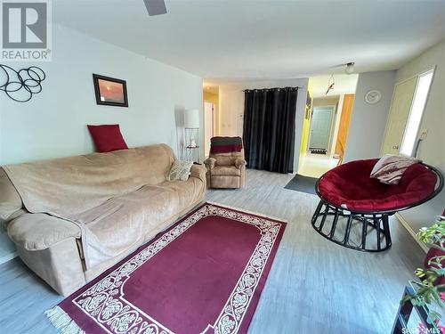 202 Hood Street, Maple Creek, SK - Indoor Photo Showing Living Room