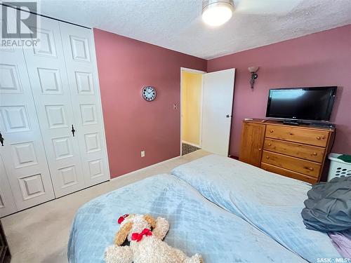 202 Hood Street, Maple Creek, SK - Indoor Photo Showing Bedroom