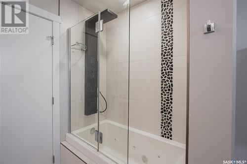 267 Baltzan Boulevard, Saskatoon, SK - Indoor Photo Showing Bathroom