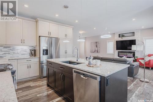 267 Baltzan Boulevard, Saskatoon, SK - Indoor Photo Showing Kitchen With Double Sink With Upgraded Kitchen