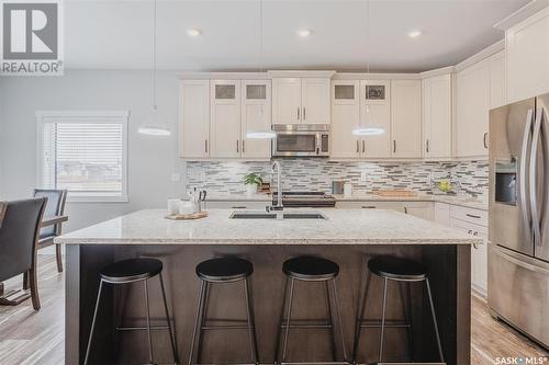 267 Baltzan Boulevard, Saskatoon, SK - Indoor Photo Showing Kitchen With Upgraded Kitchen