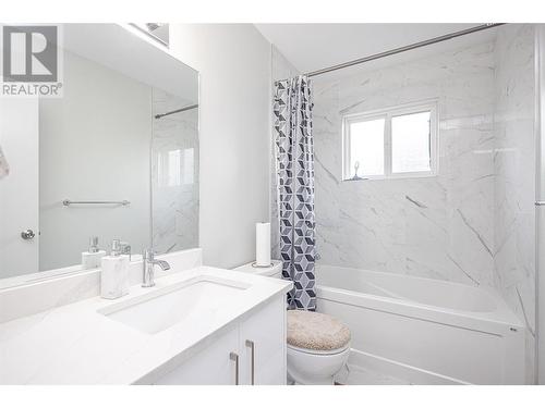 245 Adventure Road, Kelowna, BC - Indoor Photo Showing Bathroom