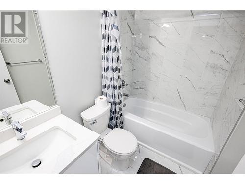 245 Adventure Road, Kelowna, BC - Indoor Photo Showing Bathroom