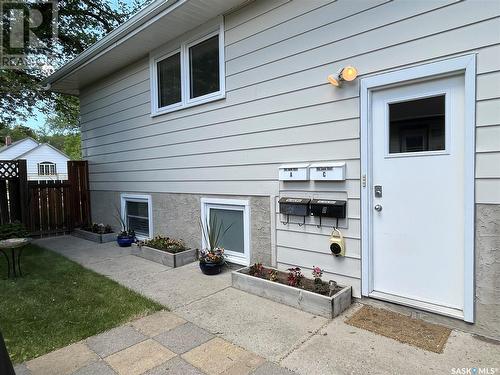 1320 6Th Avenue N, Saskatoon, SK - Outdoor With Exterior