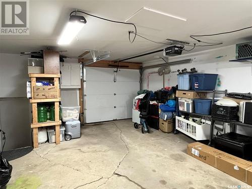 1320 6Th Avenue N, Saskatoon, SK - Indoor Photo Showing Garage