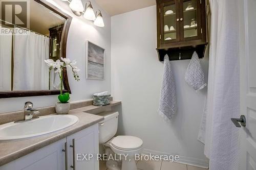 1701 - 3515 Kariya Drive, Mississauga (Fairview), ON - Indoor Photo Showing Bathroom