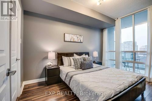 1701 - 3515 Kariya Drive, Mississauga (Fairview), ON - Indoor Photo Showing Bedroom