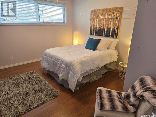 230 Ash Street, Outlook, SK - Indoor Photo Showing Bedroom